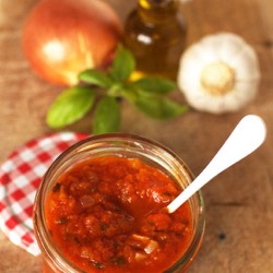 Salsa de tomate liviana y sin sal  